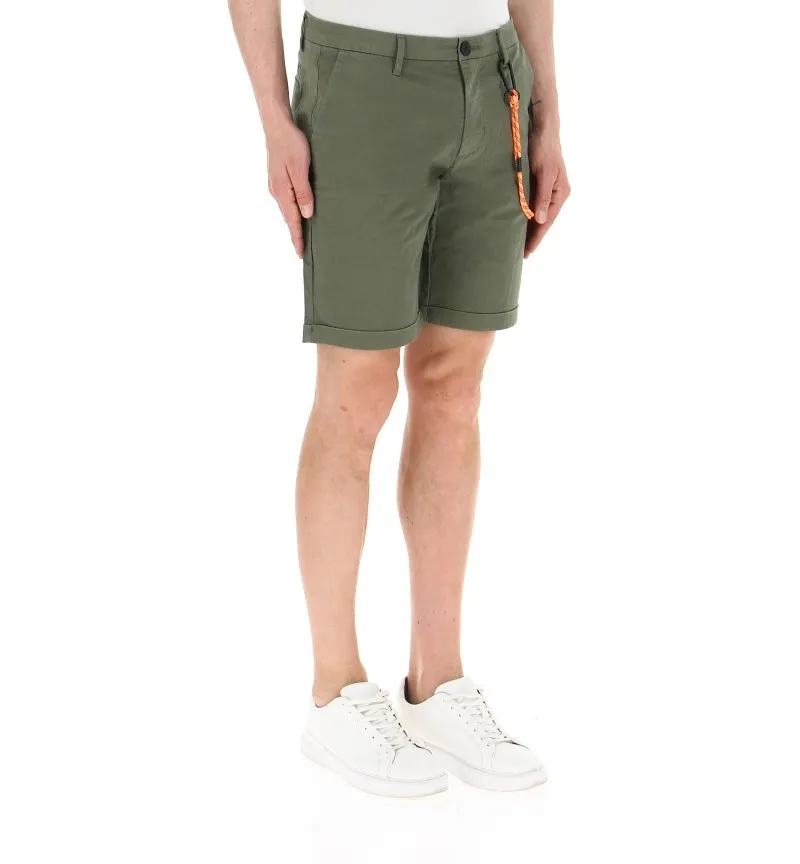 Bermuda chino