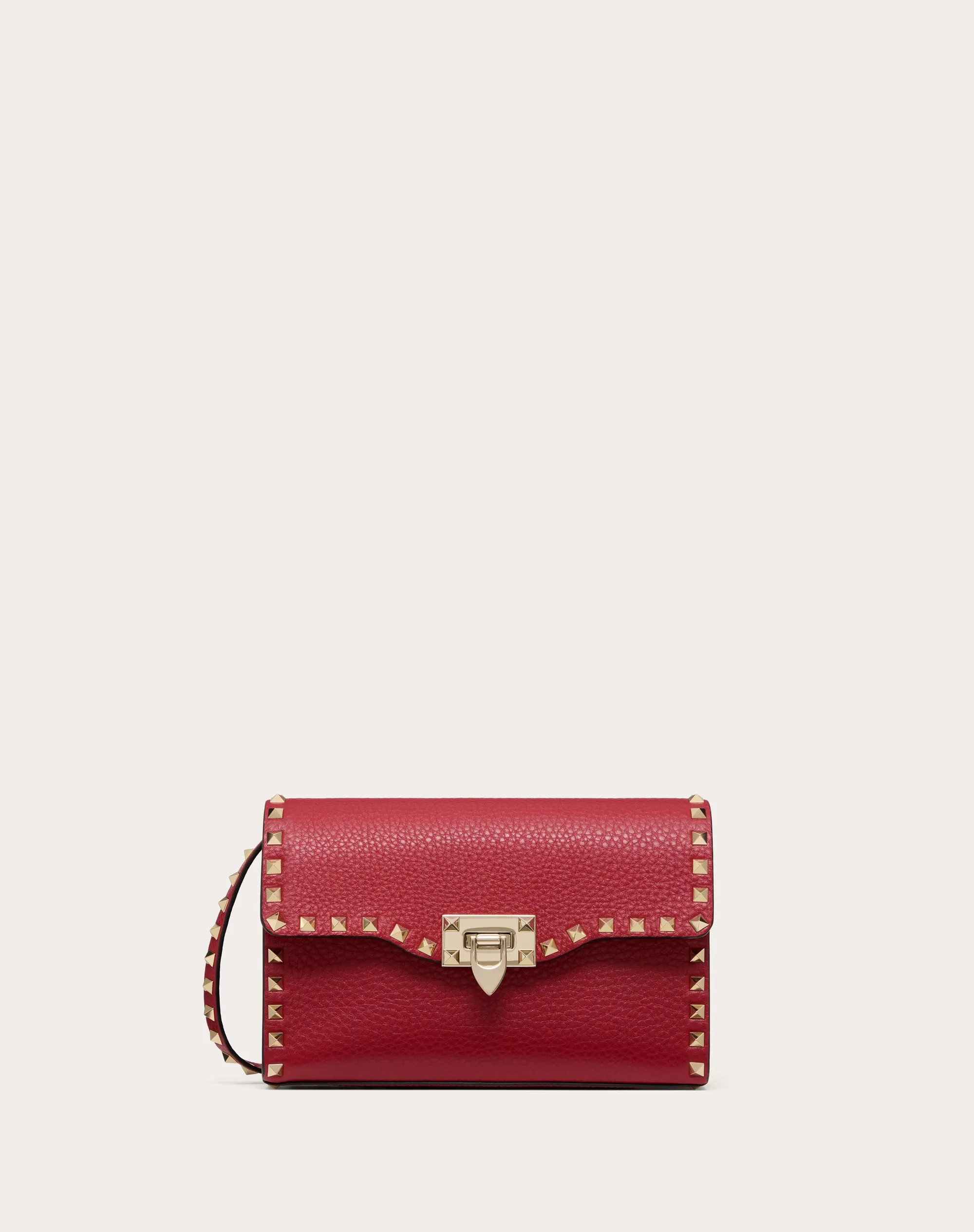 BORSA PICCOLA A TRACOLLA ROCKSTUD IN VITELLO GRANATO
