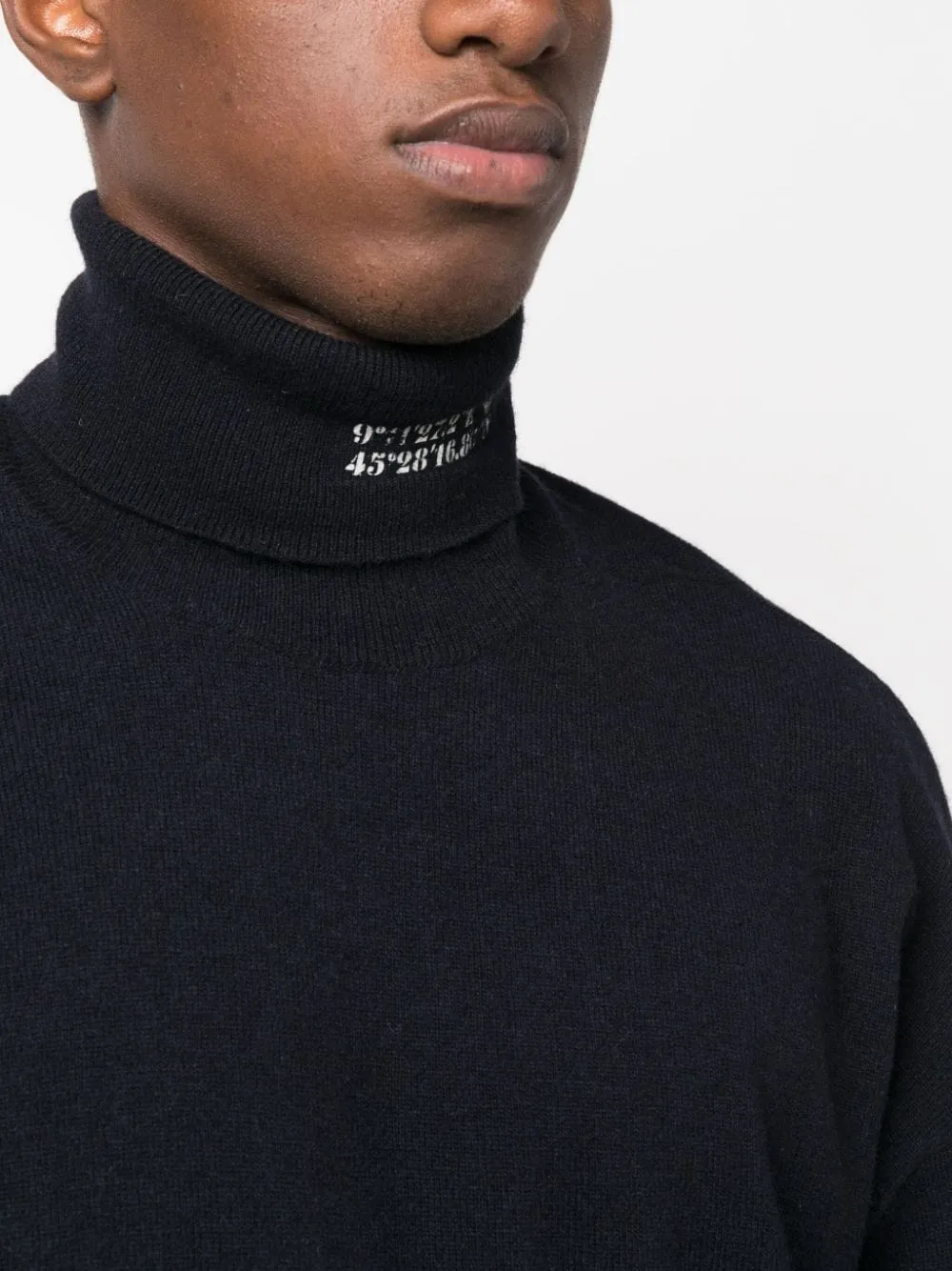 maglione a collo alto blu navy