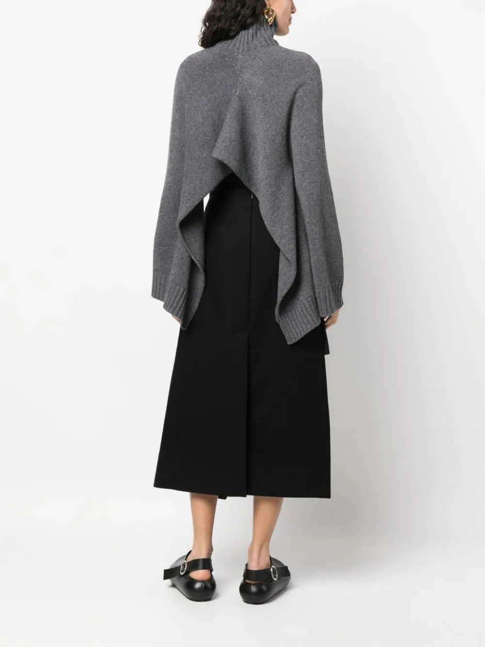 Maglione asimmetrico