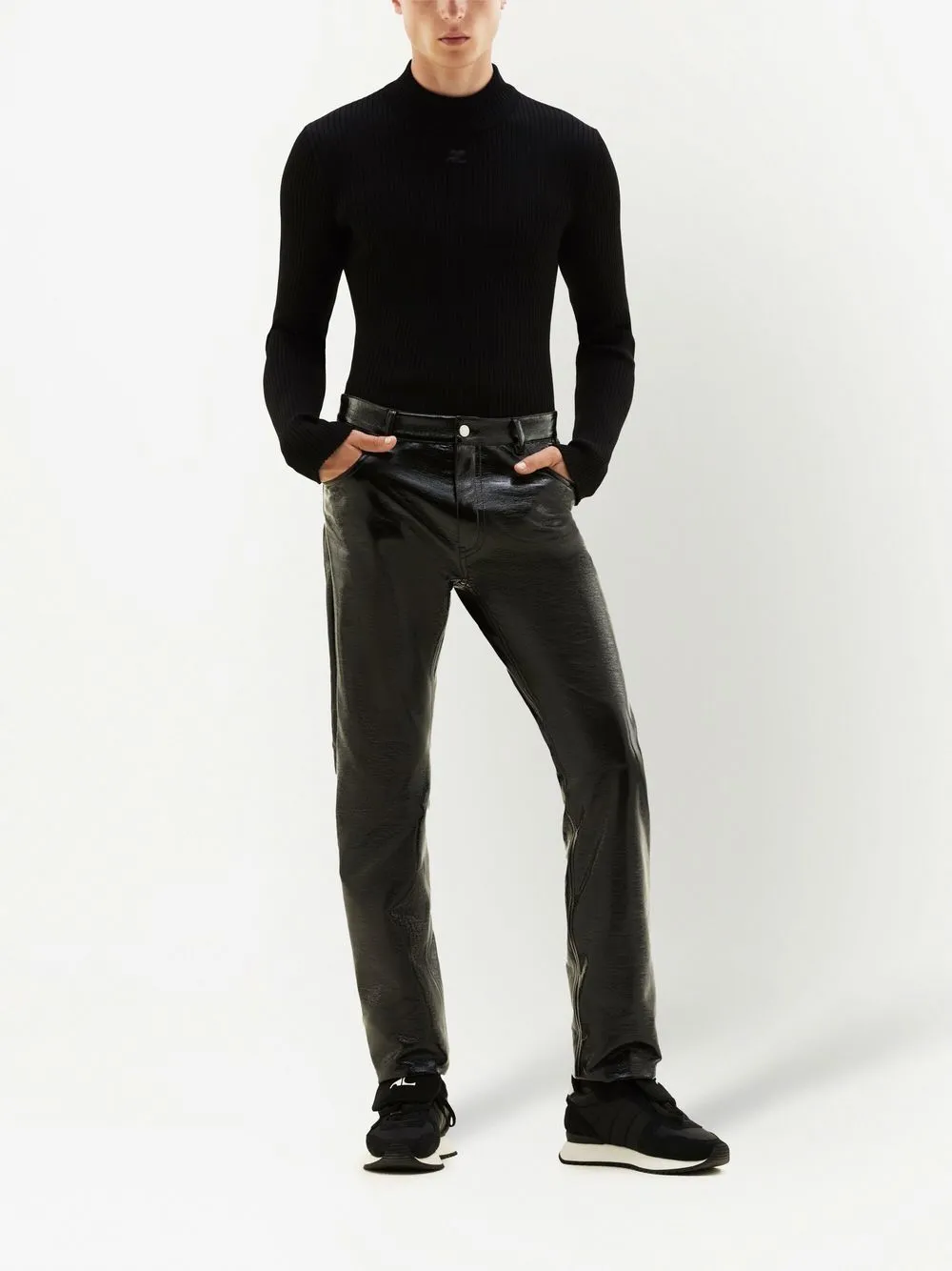 Maglione in maglia a costine con patch logo in nero - uomo