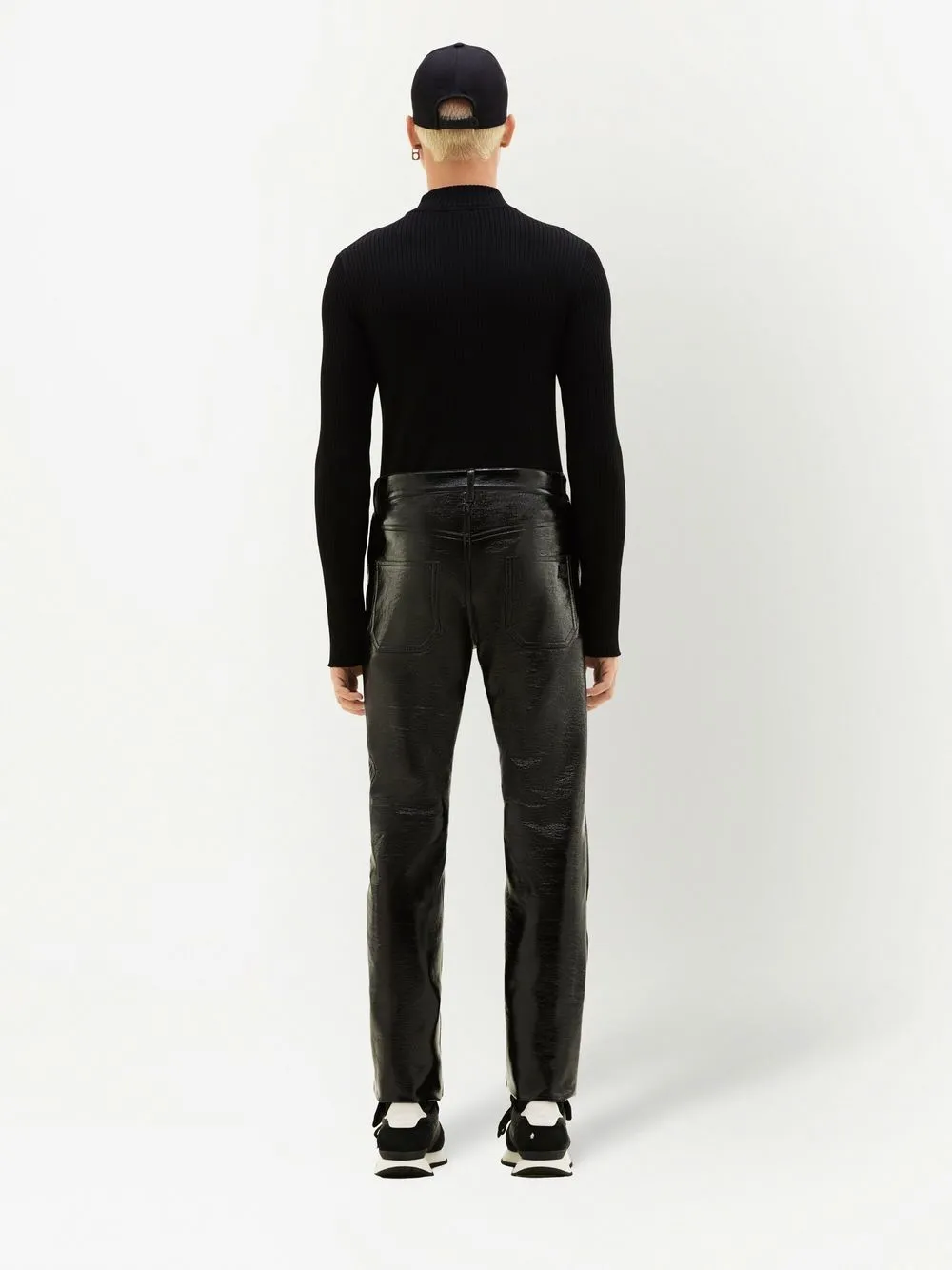 Maglione in maglia a costine con patch logo in nero - uomo
