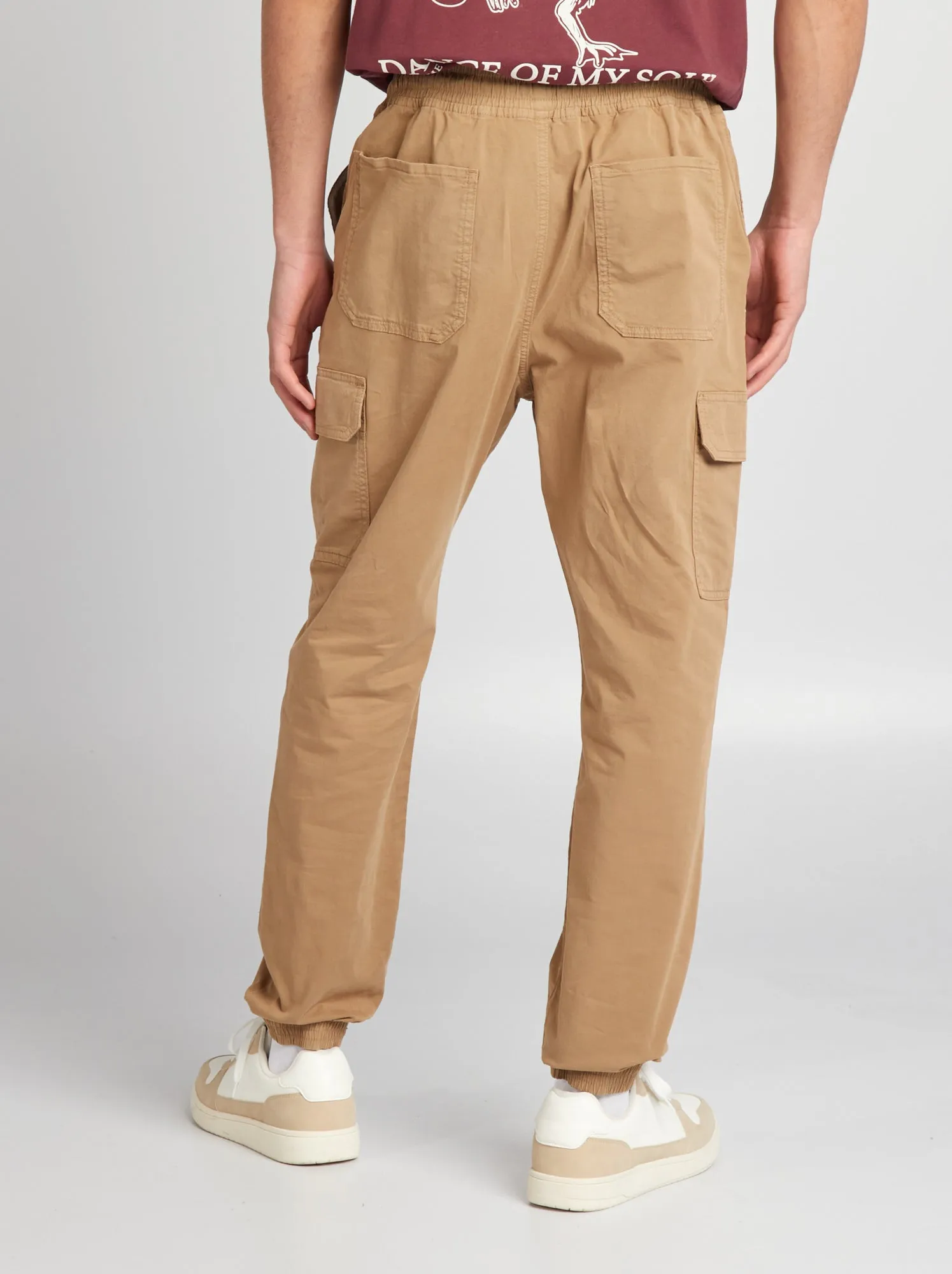 Pantaloni con tasche laterali - BEIGE