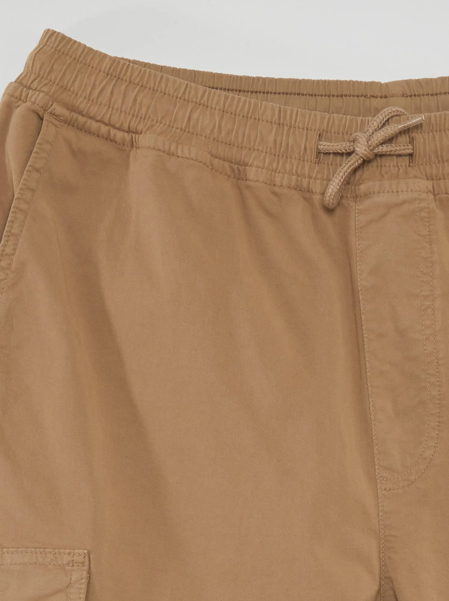 Pantaloni con tasche laterali - BEIGE