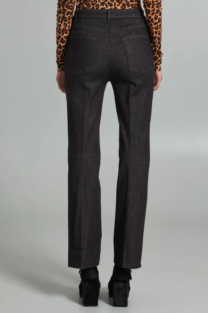 Pantaloni slim in denim