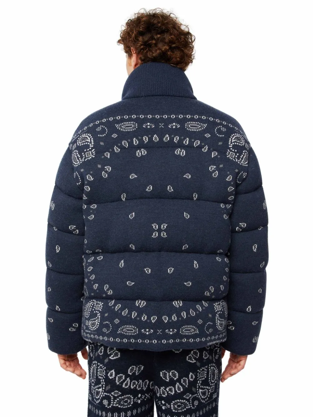 Piumino imbottito con stampa jacquard in blu - uomo