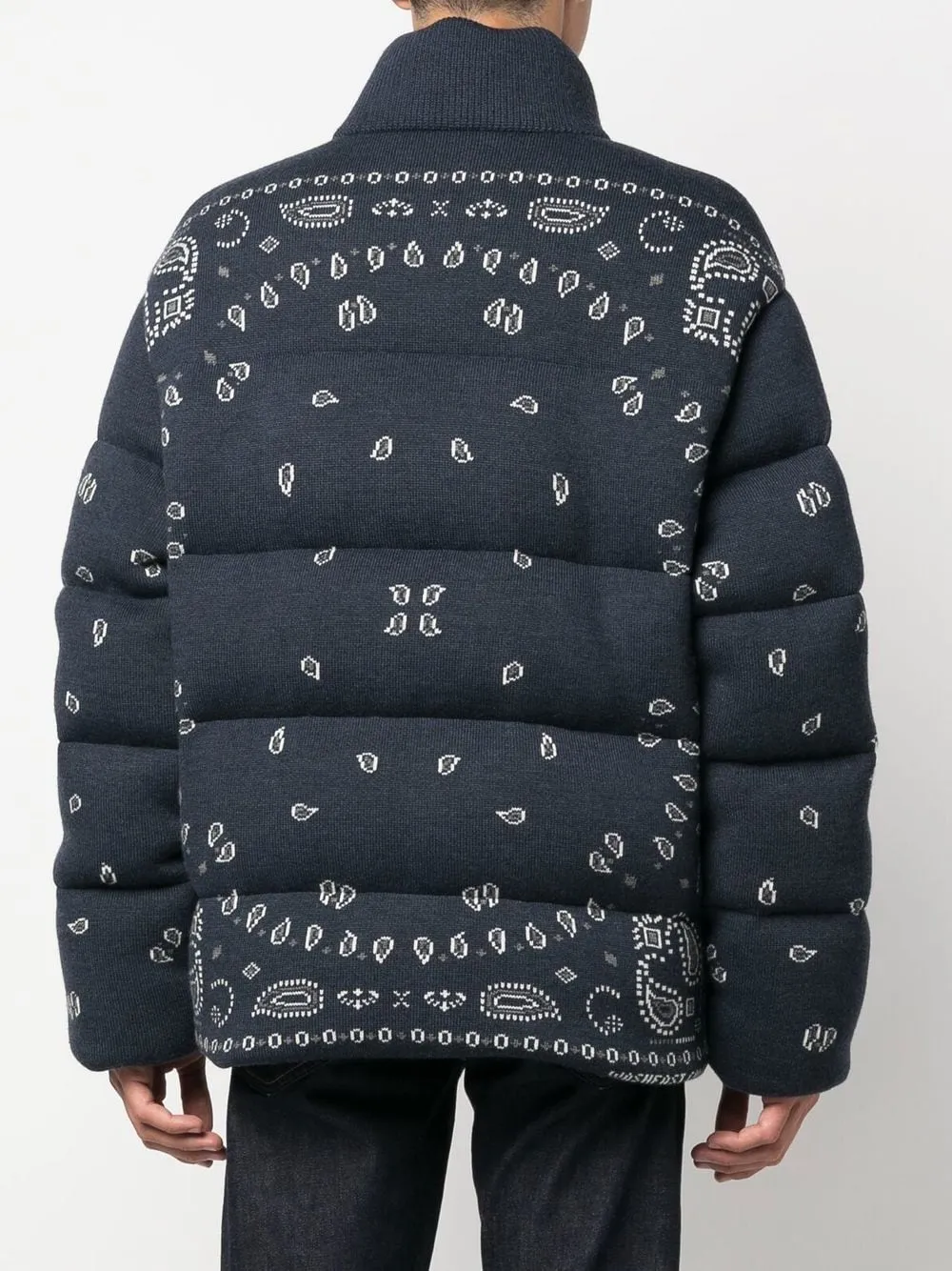 Piumino imbottito con stampa jacquard in blu - uomo