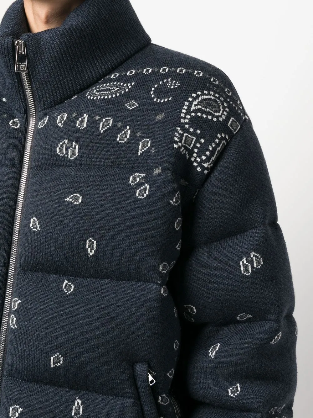 Piumino imbottito con stampa jacquard in blu - uomo