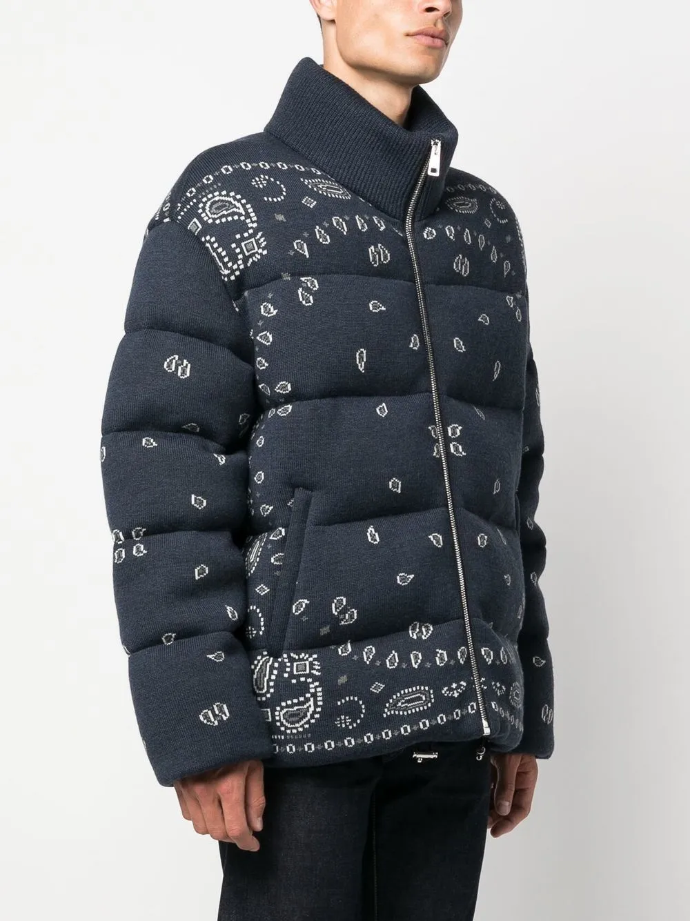 Piumino imbottito con stampa jacquard in blu - uomo