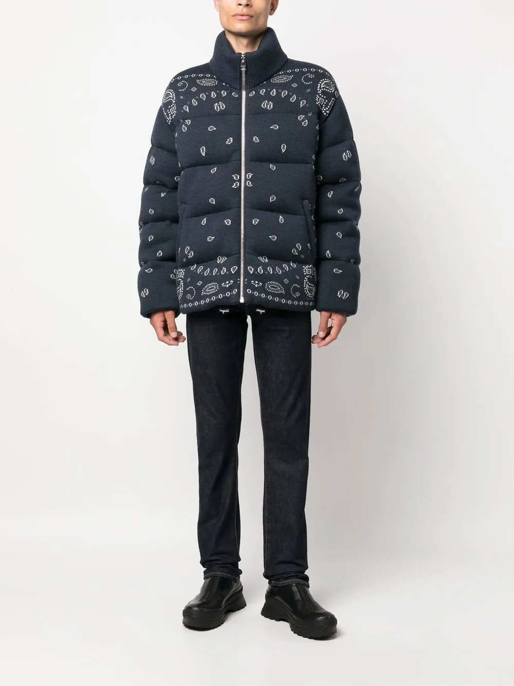 Piumino imbottito con stampa jacquard in blu - uomo