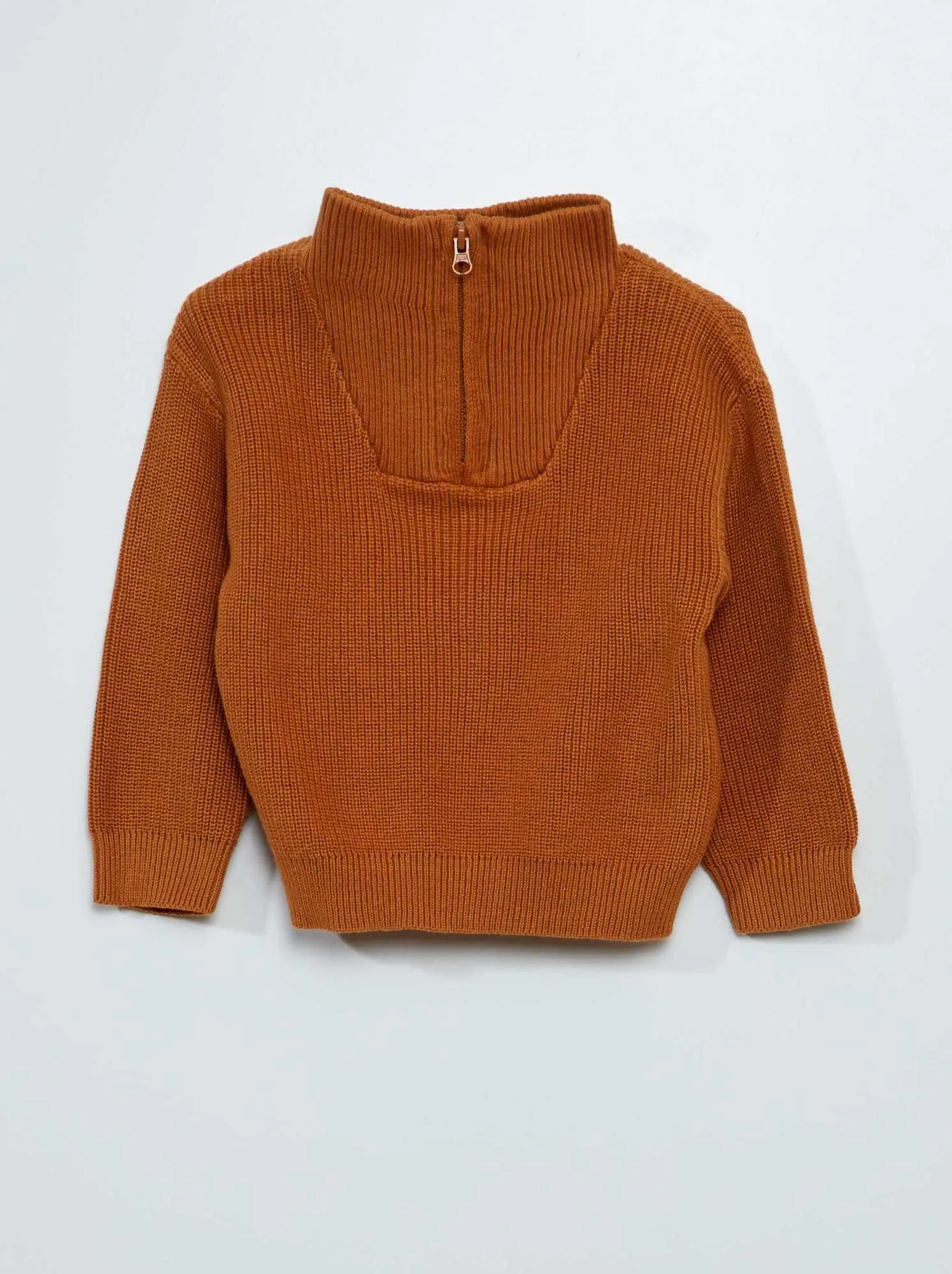 Pullover a collo alto in maglia a costa perlata - MARRONE