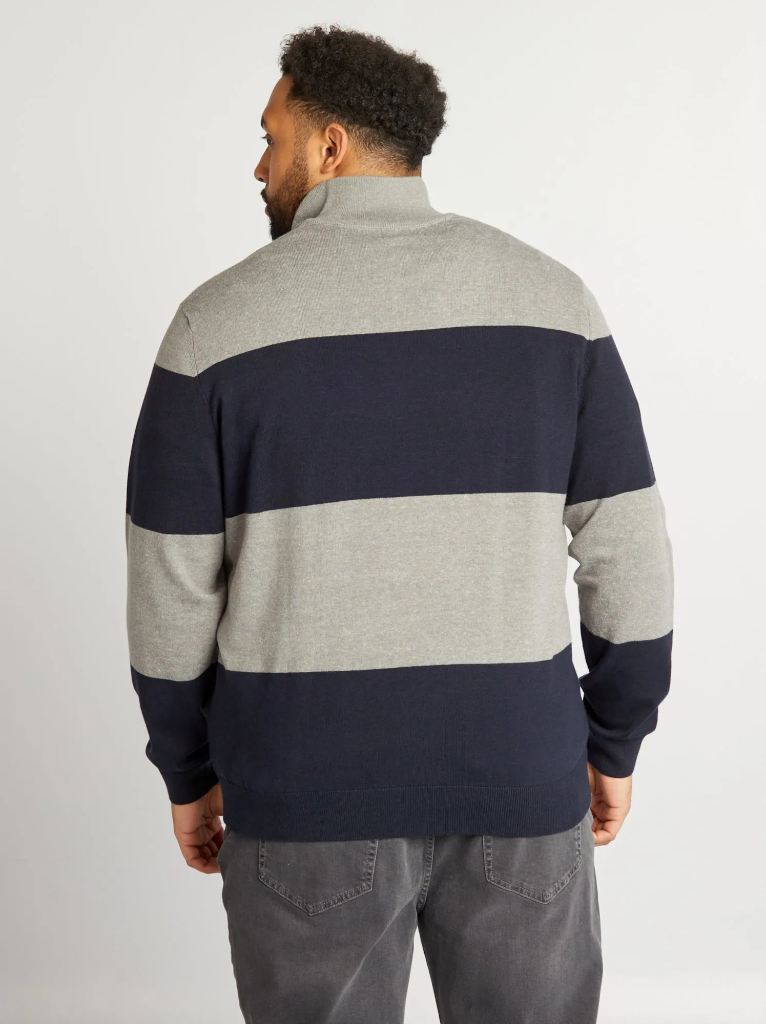 Pullover a righe a collo alto con zip - GRIGIO