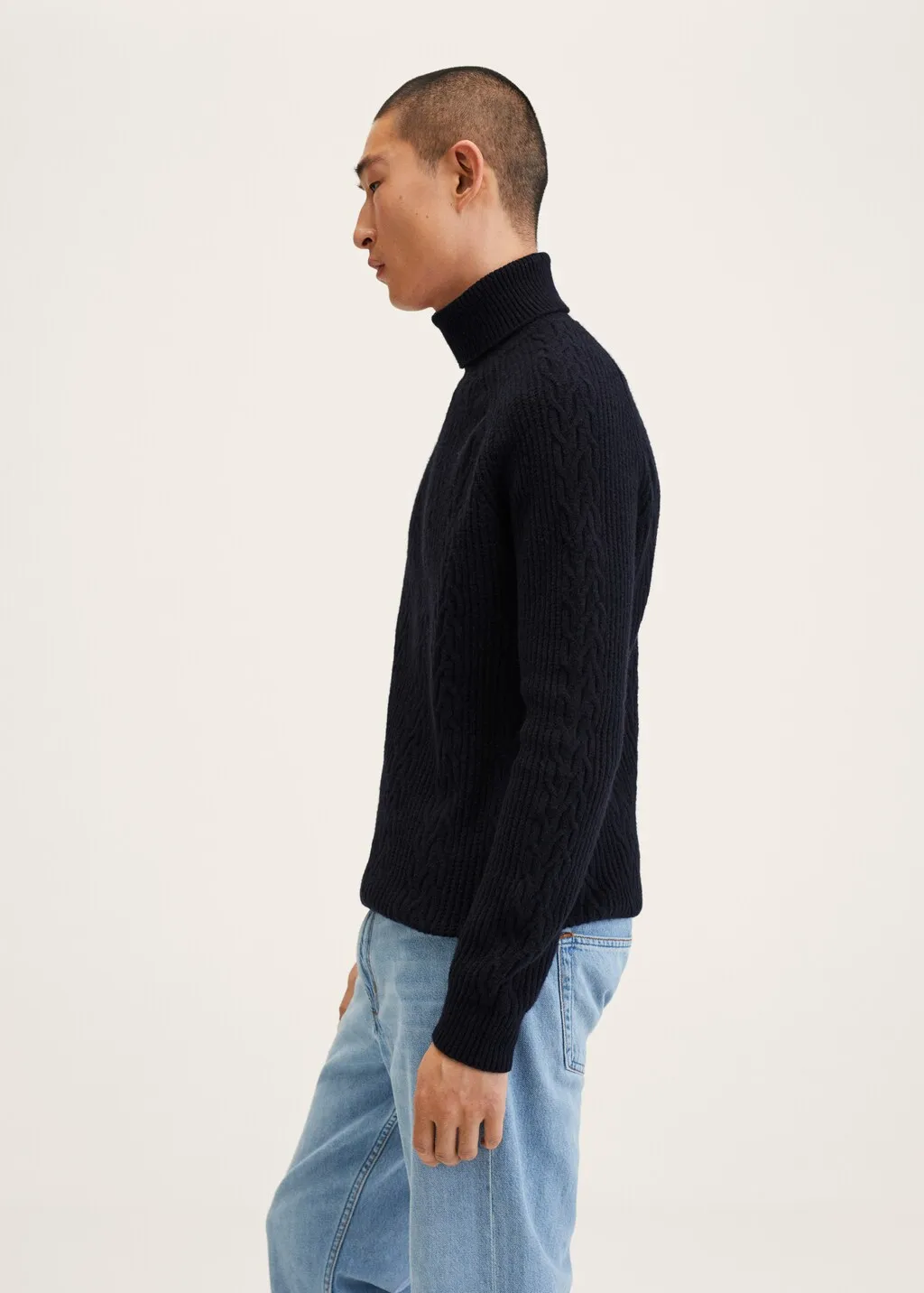 Pullover collo alto intrecciato