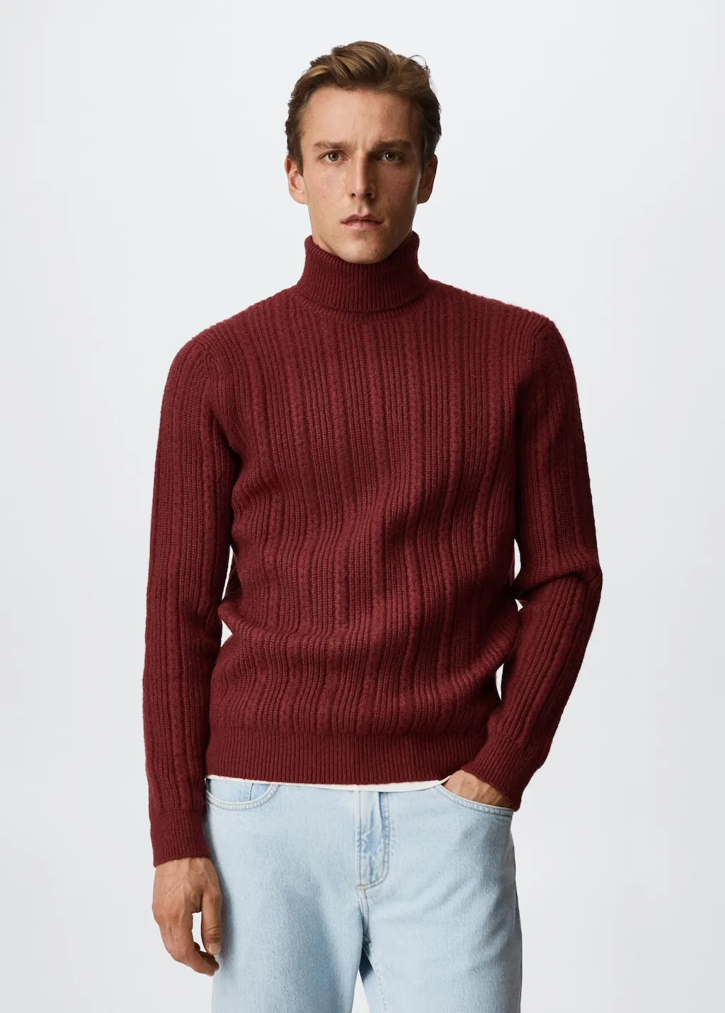 Pullover collo alto strutturato
