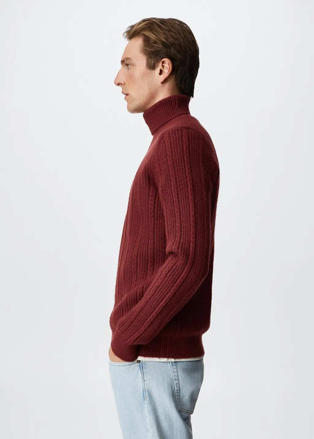 Pullover collo alto strutturato