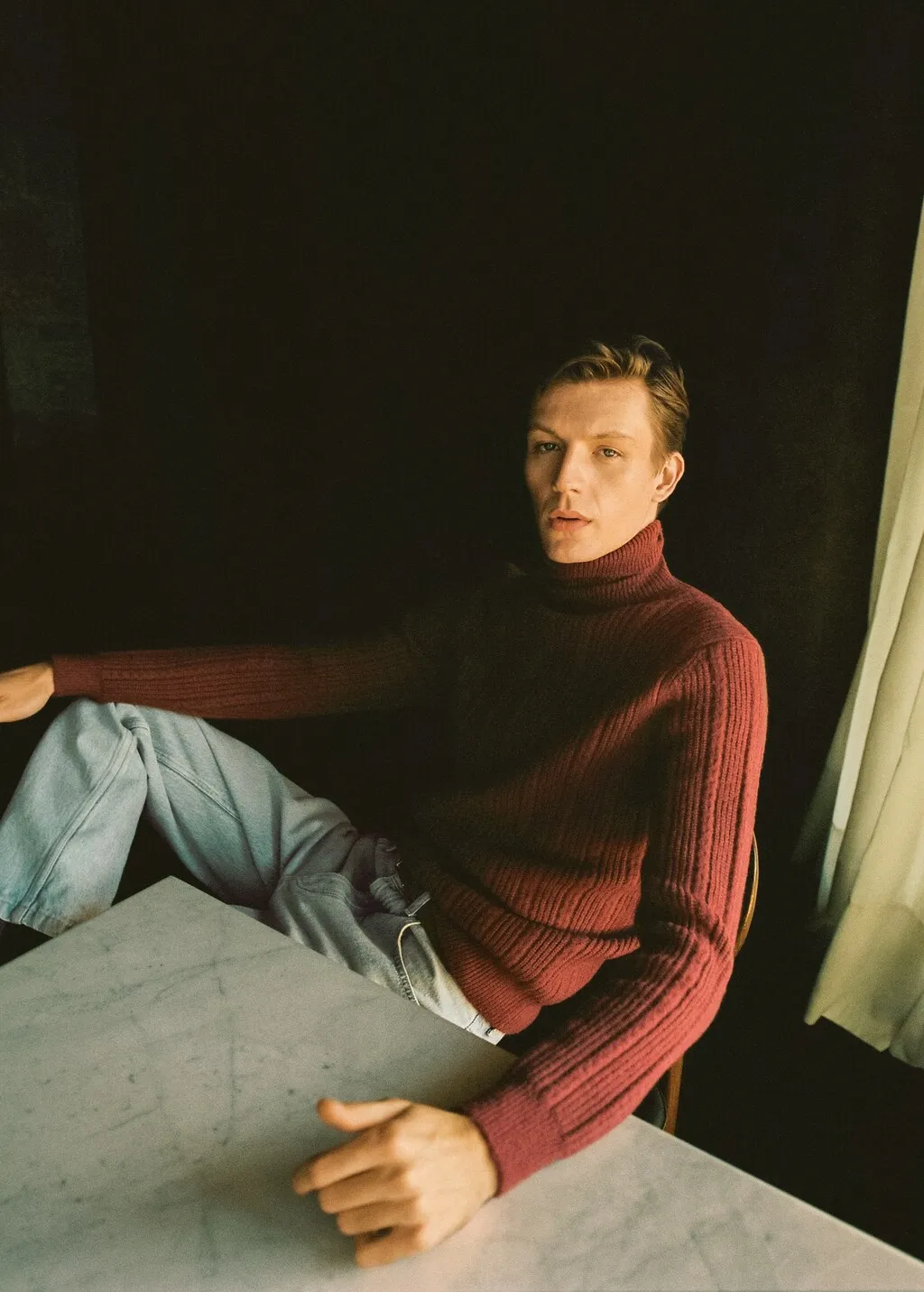 Pullover collo alto strutturato