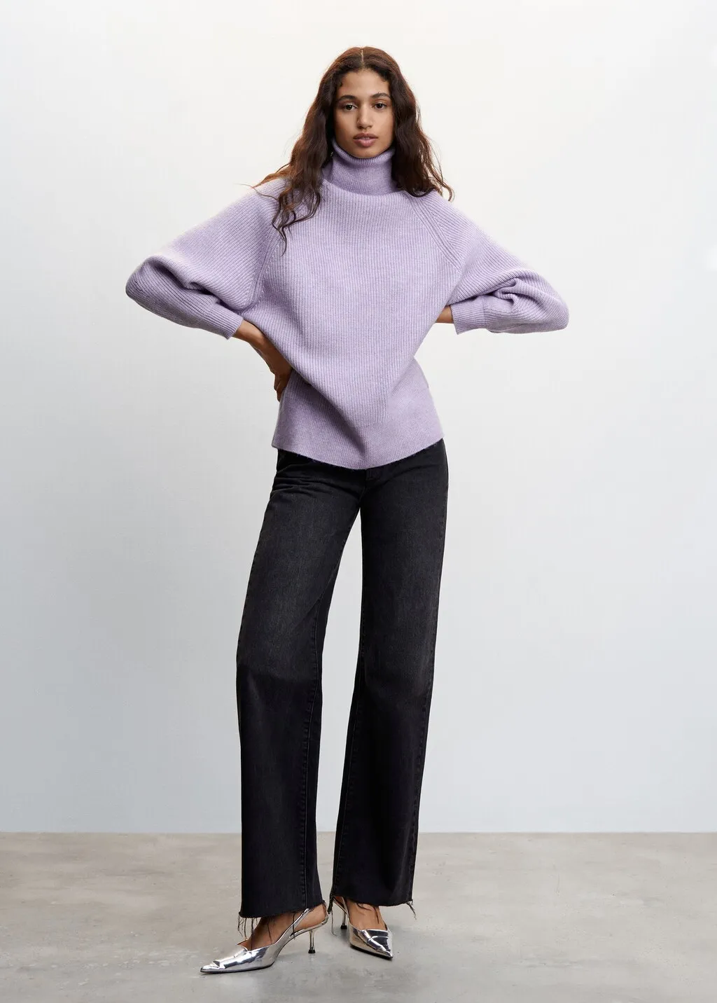 Pullover coste collo con risvolto