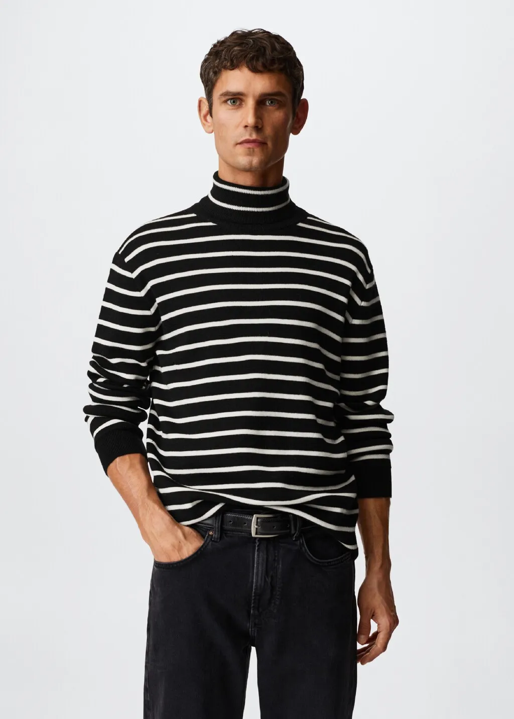 Pullover righe collo alto