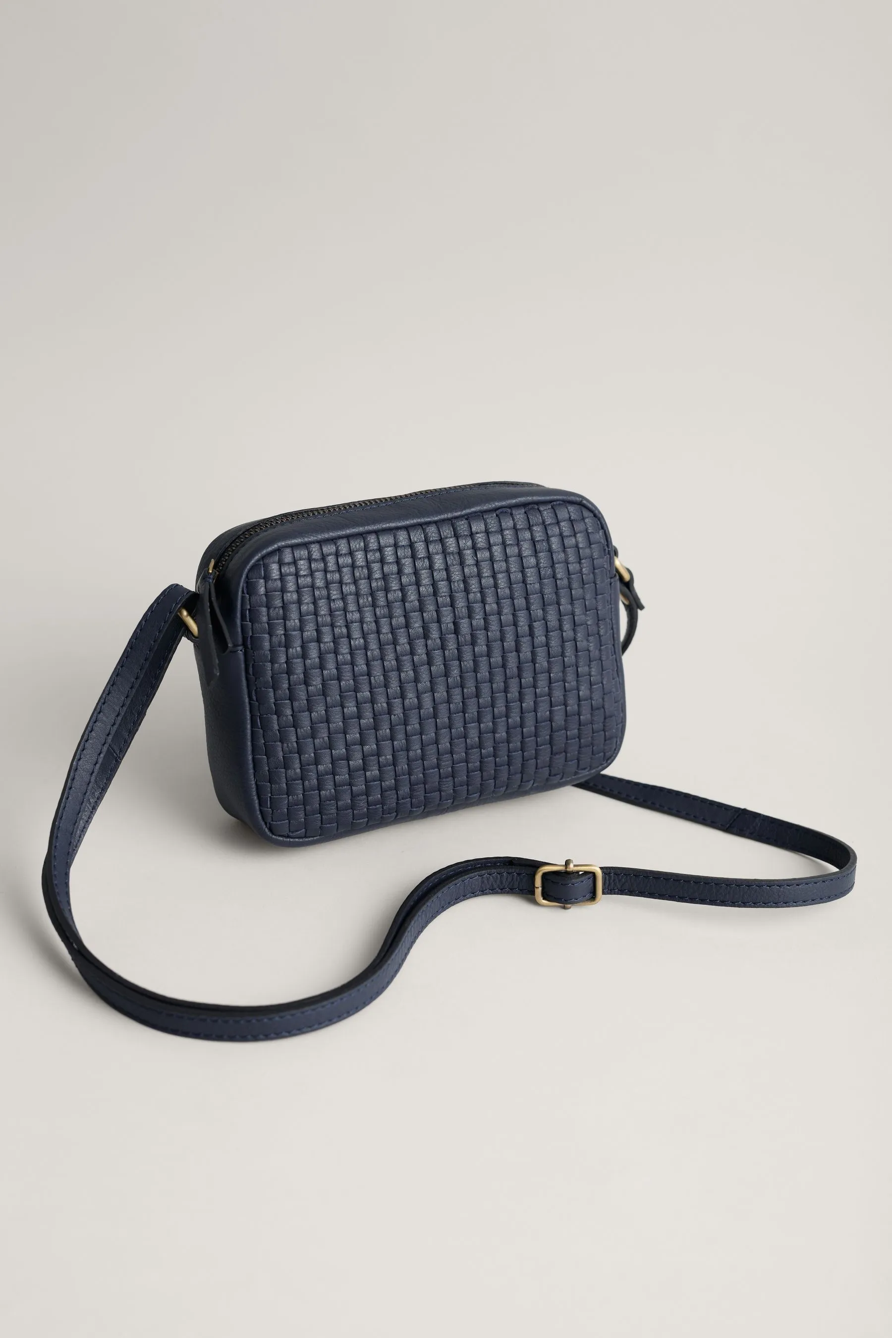 Seasalt - Cornwall - Borsa a tracolla in pelle intrecciata