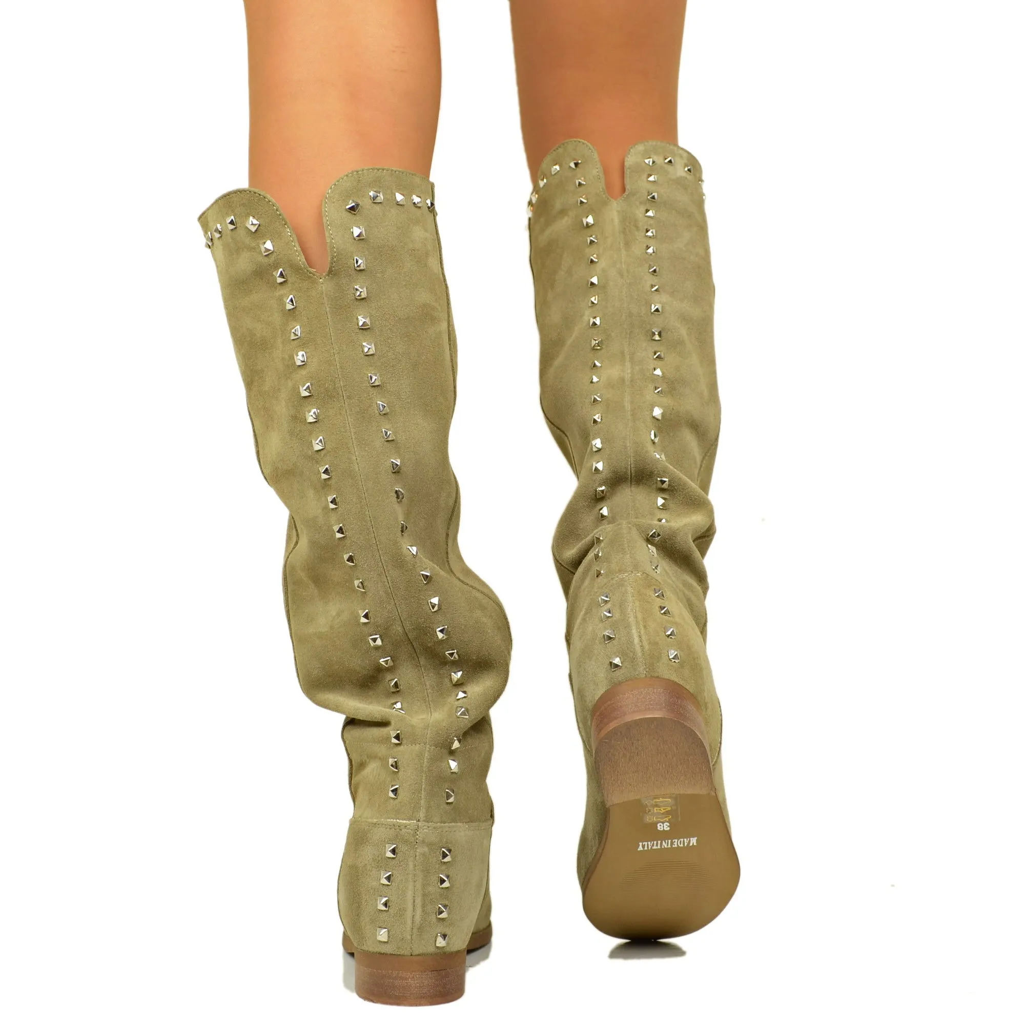 Stivali Donna con Zeppa Interna Taupe in Camoscio con Borchie