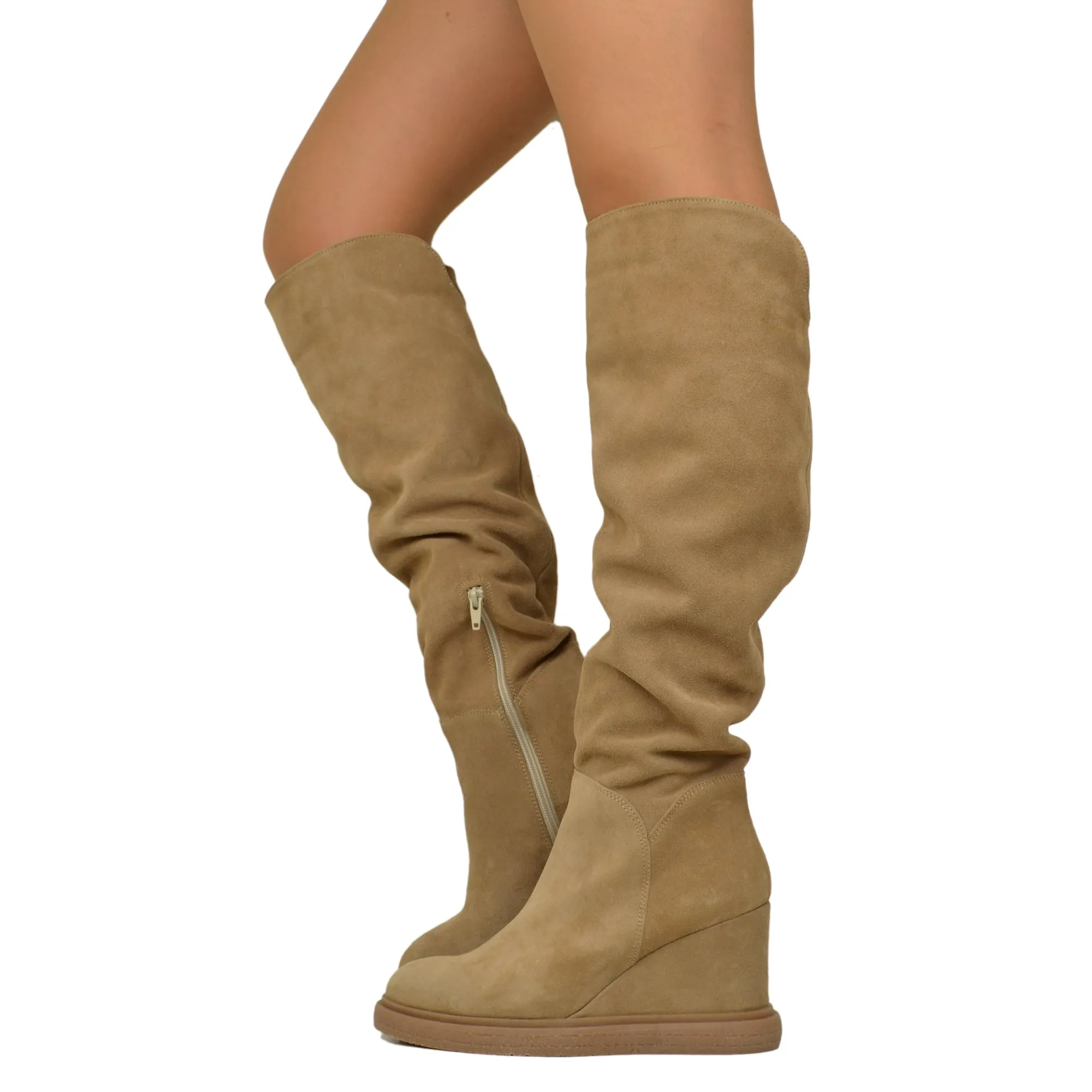 Stivali Donna in Pelle Scamosciata Beige con Zip e Zeppa Platform