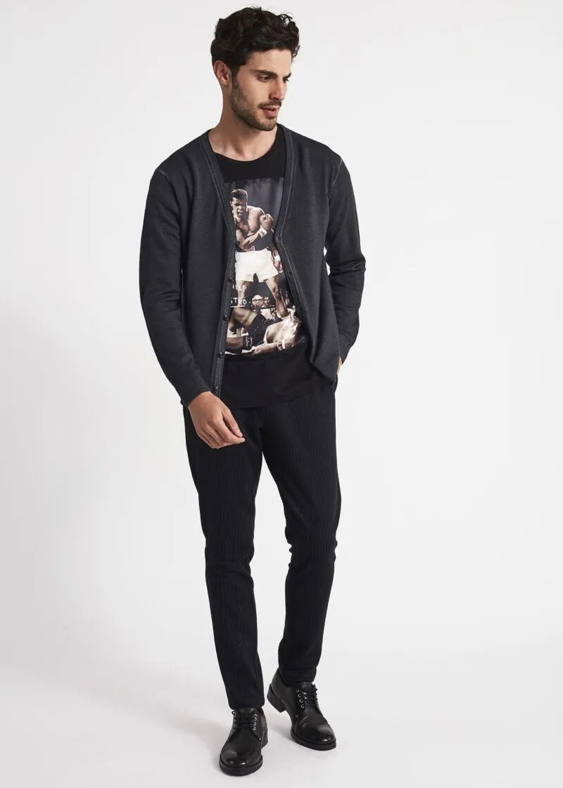 T-shirt con patch stampato